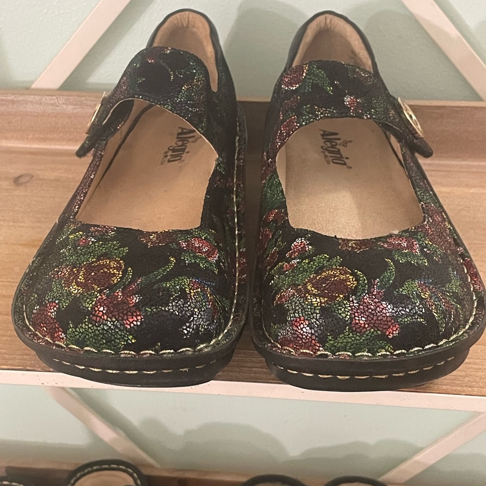 Paloma floral metallic nurse shoes - Picture 3 of 7